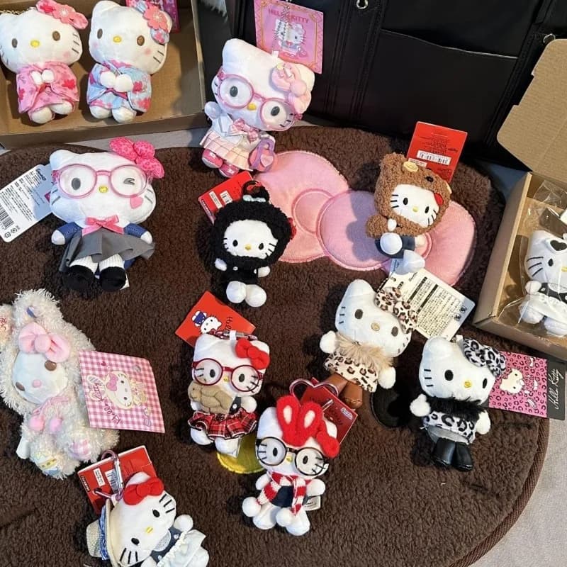HelloKitty Sanrio Plush Keyring in Leopard Costume, Eyewear Style, Sweet Dresses, Kawaii Backpack Decoration, Surprise Gift