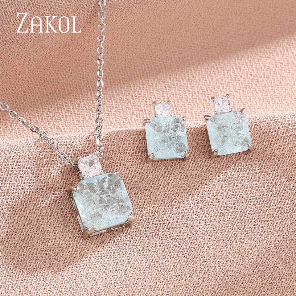 ZAKOL Set di orecchini con collana in zirconi blu chiaro alla moda per gioielli da donna per feste quotidiane