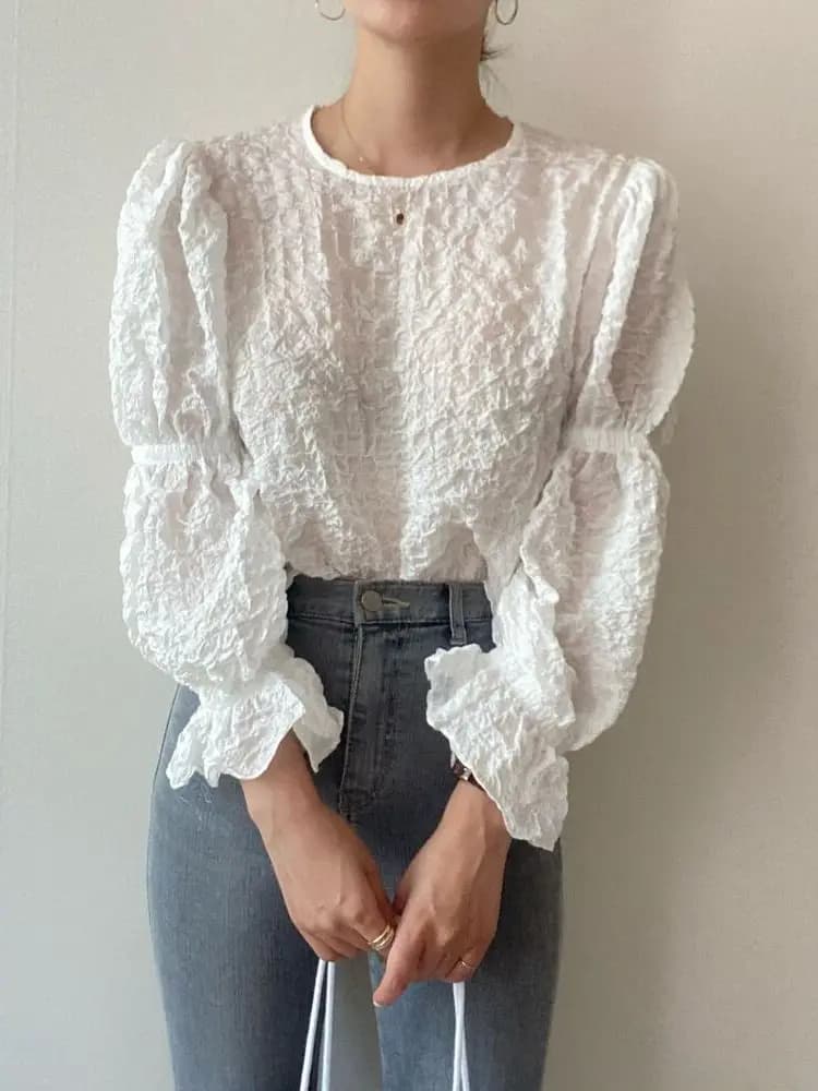 Chic Early Autumn Women's Shirt New Style Fairy Bubble Pleated round Neck Lantern Sleeve Chiffon Blouse French Style Loose Fi...