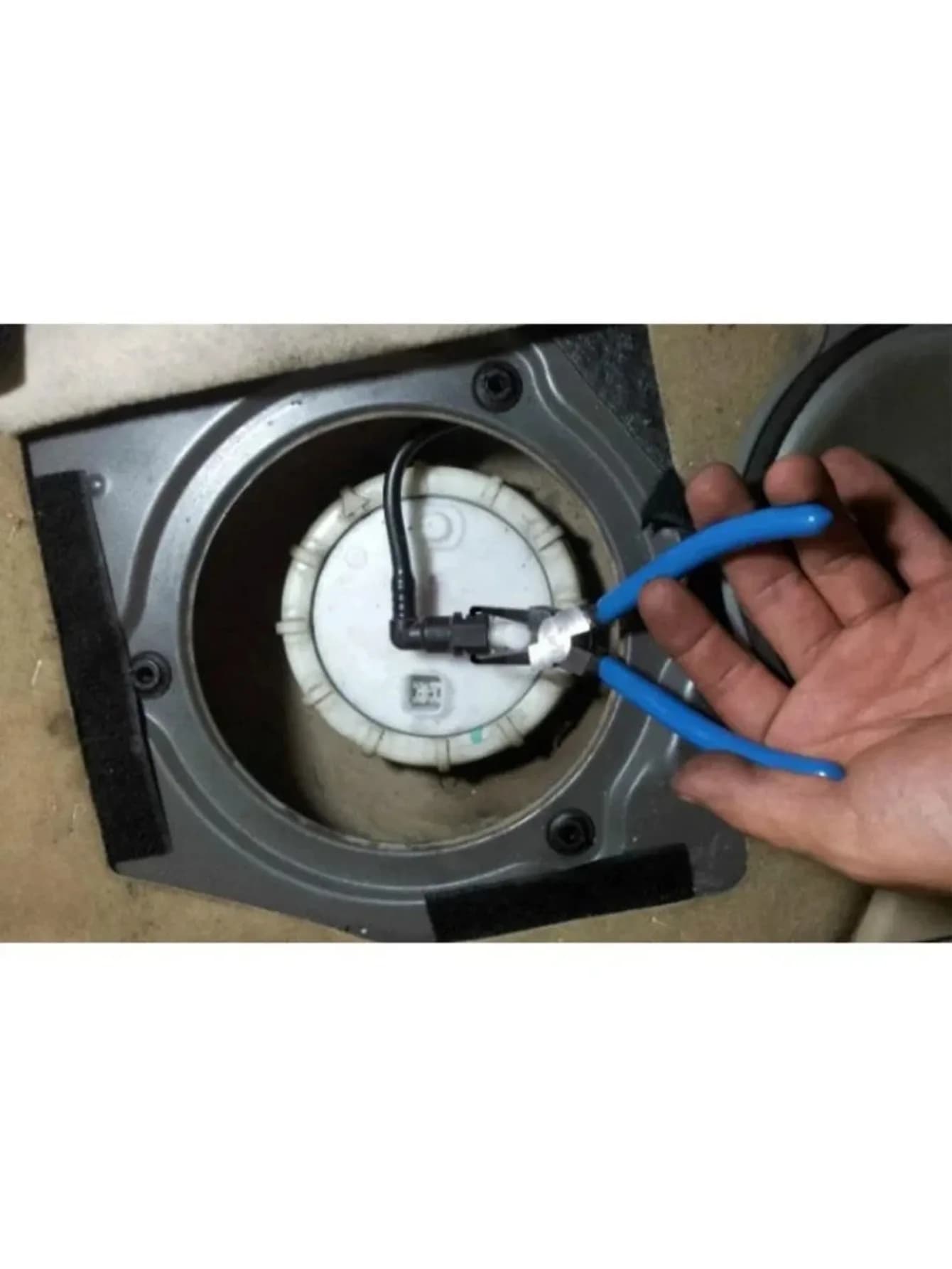 Car connector clamp, fuel filter pipeline, gasoline clamp pipeline, hose release, disconnection, disassembly tool, car parts