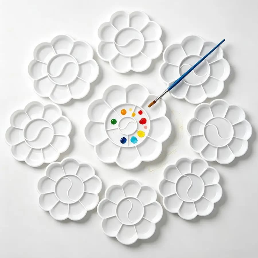 15/30pcs Flower‑shaped Multi‑compartment Plastic Paint Palette, Petal‑form Pigment Mixing Tray for Watercolor Acrylic Paint XJM