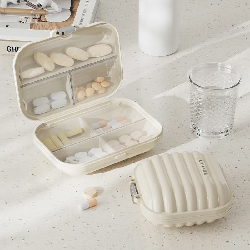 Portable Mini Pill Box, Outdoor Travel Pocket-sized Compartmentalized Pill Storage Box with Sealed Moisture-proof Design