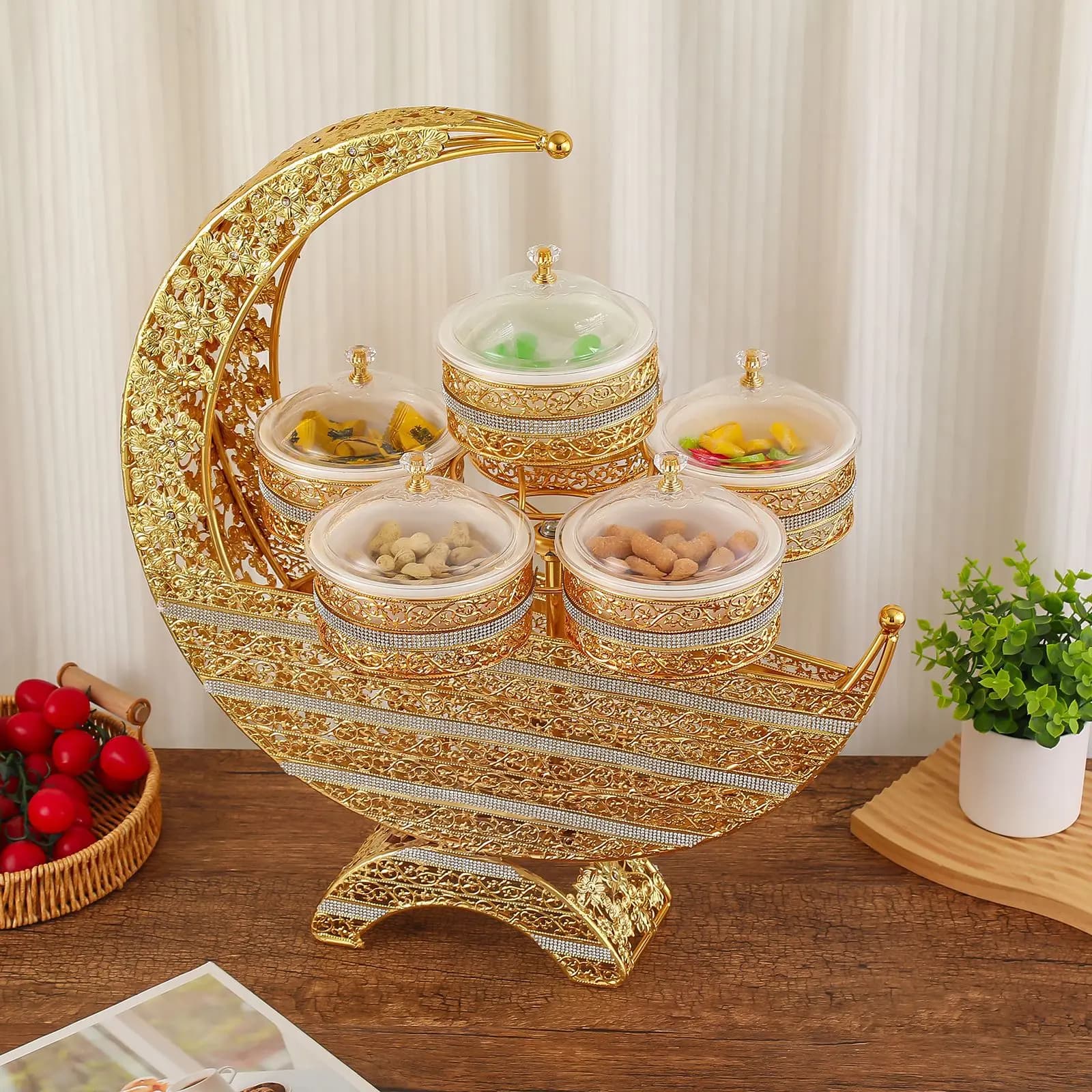 DSA gold five-grid exquisite fruit box, light luxury high-end dustproof snack plate with cover, dried fruit plate