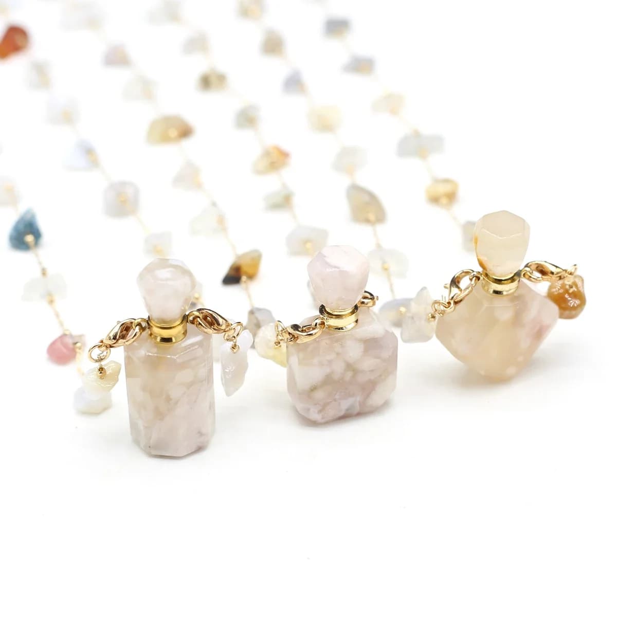 Natural Stone Cherry Flower Agate Scent Bottle Essential Oil Diffuser Necklace with Pendant Gravel Chain Exquisite Gift for Women