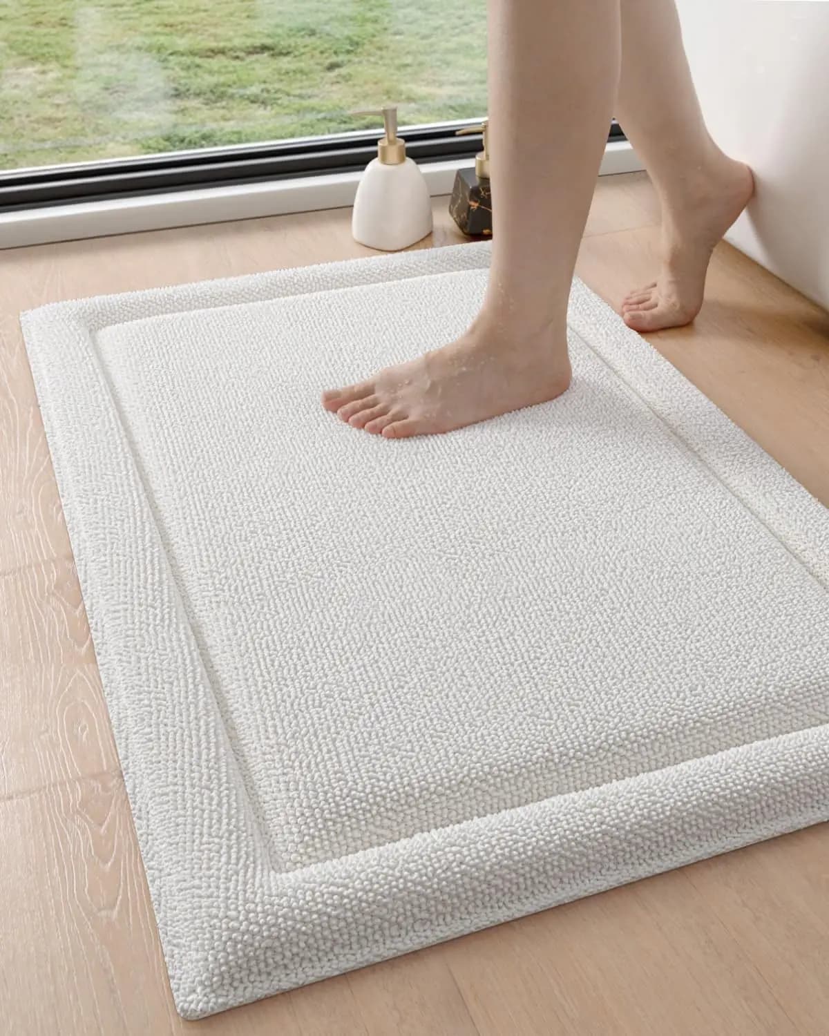 Tappetino da Bagno in Memory Foam 24x17, Morbido e Assorbente in Ciniglia, Antiscivolo e Lavabile, Spesso e Soffice