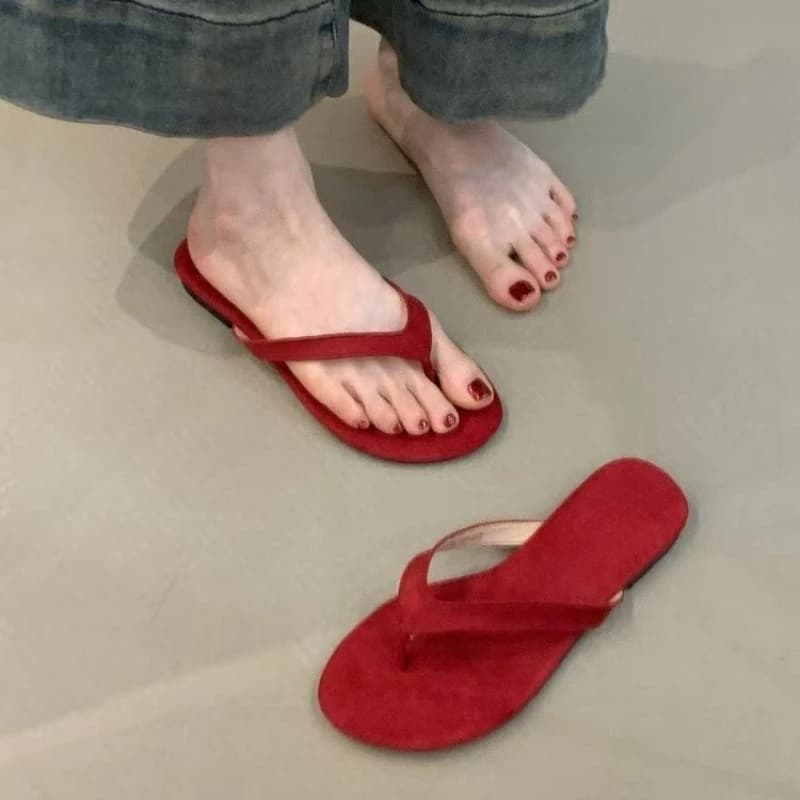 Summer Women Flat Flip Flops 2026 Fashion Solid Simple Clip Toe Soft Sole Round Toe Female Shoes Comfort Lightweight Sandals