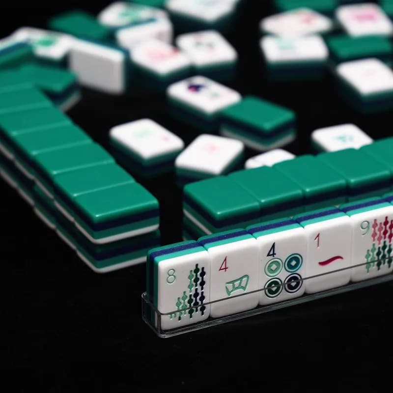Green Acrylic American Mahjong Four-layer Spliced Color Hand Play Tiles Entertainment Set