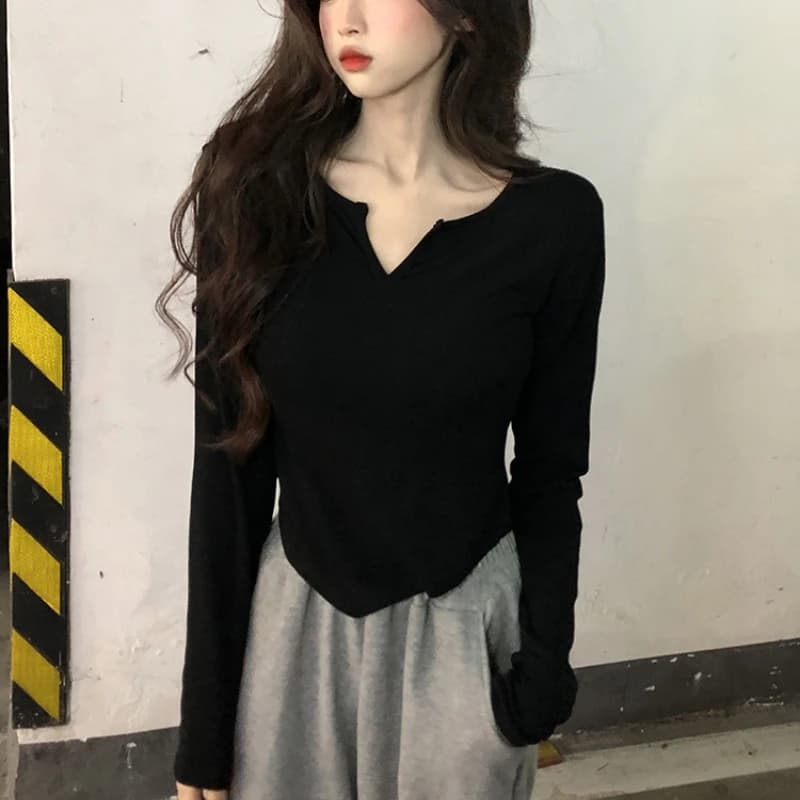 Maglietta a maniche lunghe da donna primavera autunno Y2k Crop Top Casual Slim Fit pullover coreano con scollo a v Top Streetwear donna Basic Tees