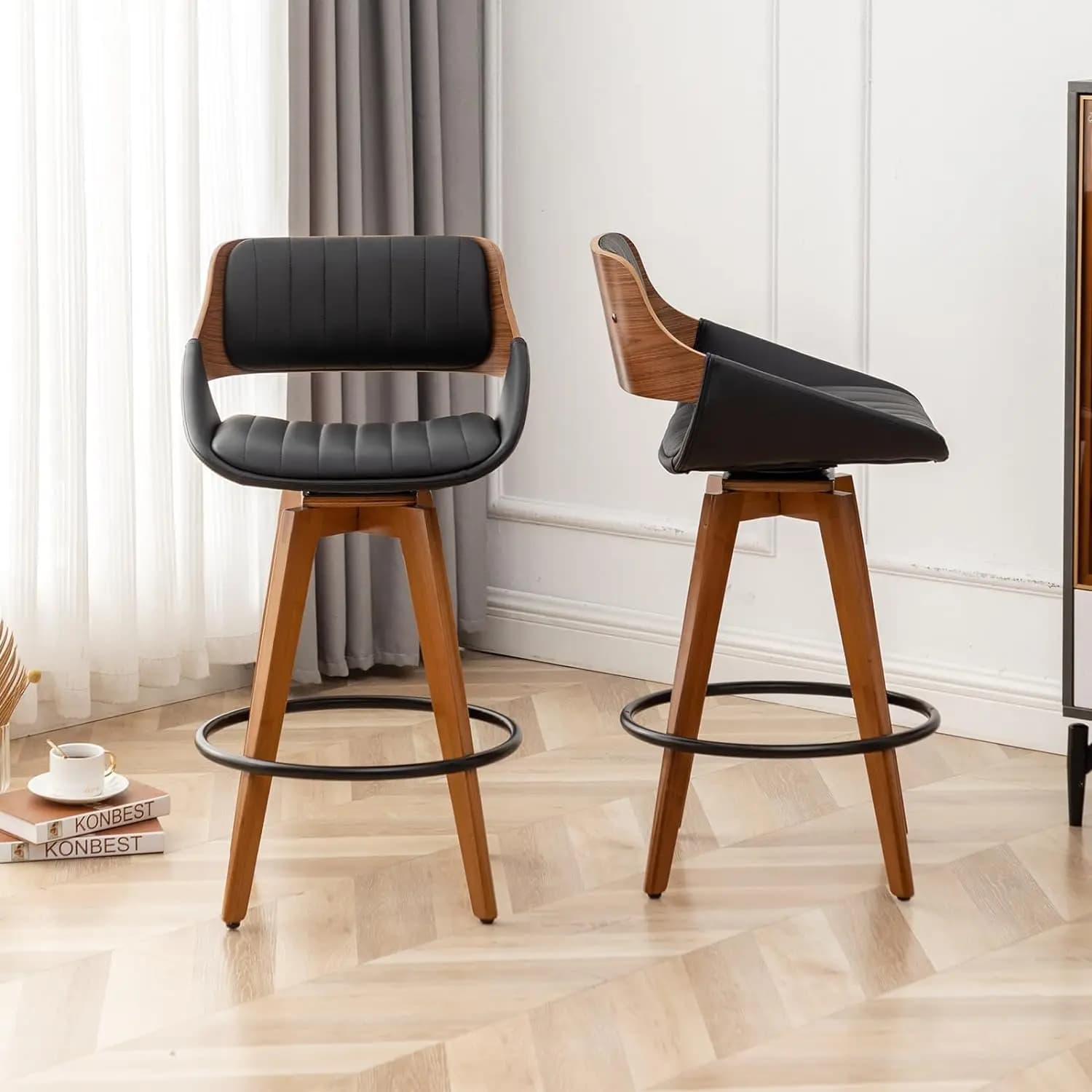 Set di 2 Sgabelli da Bar Girevoli in Ecopelle Nera, Stile Mid-Century Modern, per Isola Cucina, 29,5 Pollici, Gambe in Legno, Senza Braccioli, Personalizzabili