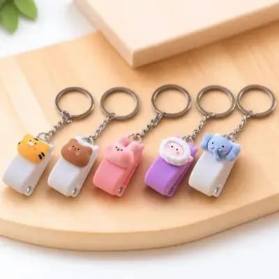 5 Pezzi Mini Graffettatrice Portatile a Forma di Cartone Animato con Portachiavi, Mini Graffettatrice Manuale per Ufficio e Scuola, Regalo, Forniture per Ufficio