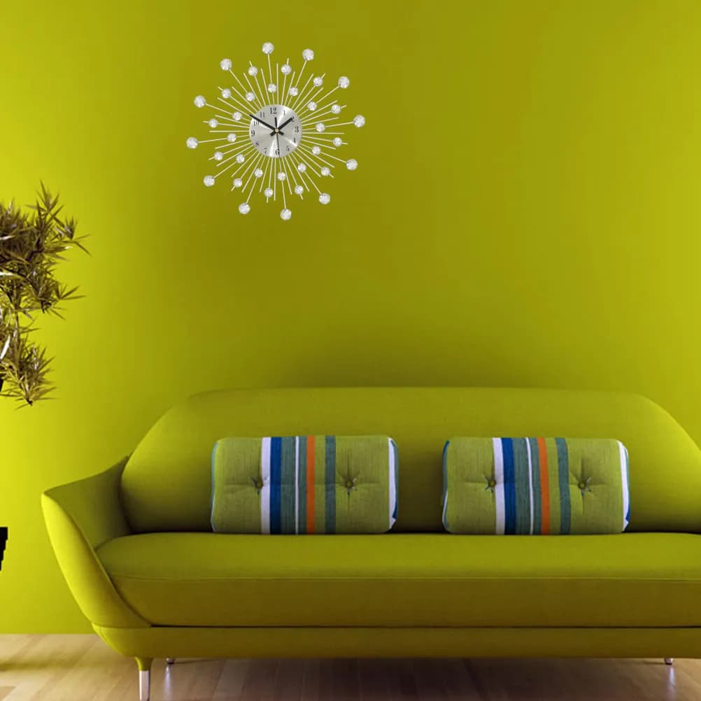 Exquisite Metal Craft Wall Clock Retro Style Rhinestone Embellished Silent Battery Operated Decor for Living Room Bedroom Hotel