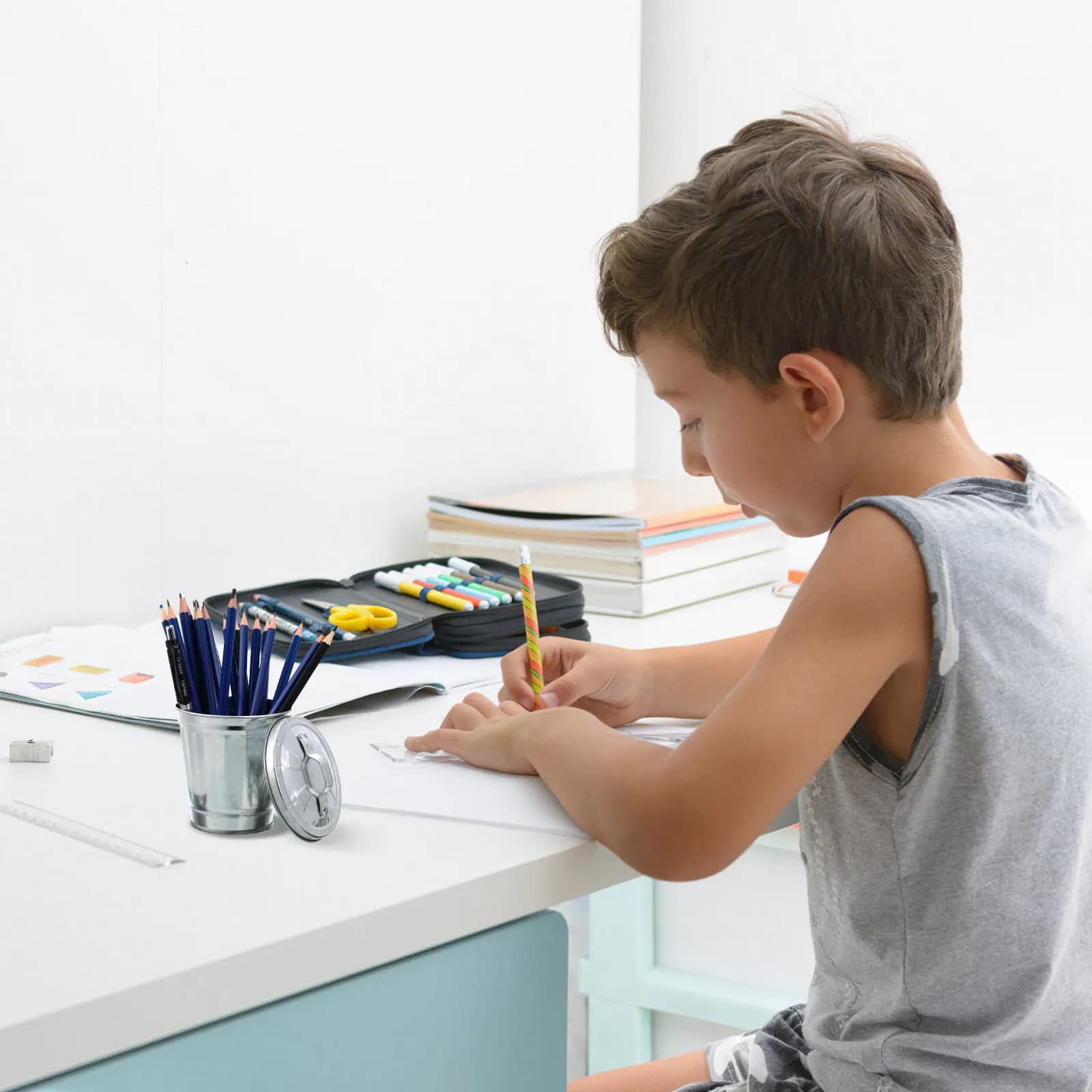 Contenitore per Rifiuti da Scrivania, Mini Bidone Compatto per Ufficio e Casa, Cestino per Carta e Rifiuti