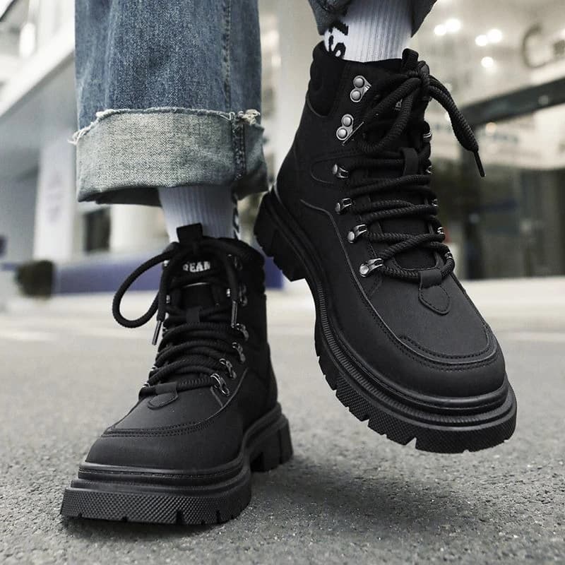 Men British Style Work Boots Chunky Thick Sole Height Increasing Water Repellent Outdoor Hiking Ankle Boots 2026 Spring New