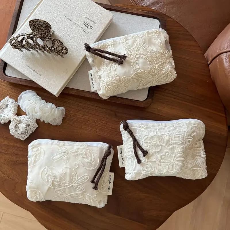 Retro Lace Embroidered Cosmetic Organizer Bag Mini Women's Makeup Bag Portable Coin Purse Wallet Cosmetics Lipstick Storage Bag