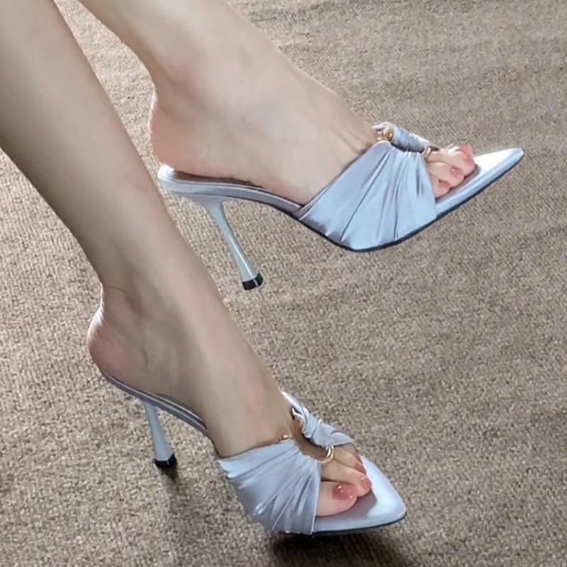 Summer New Fashion Open-Toe Flat Sandals for Women Stylish Thong Design High Heel Wide Size Ideal for Outdoor Wear 2026
