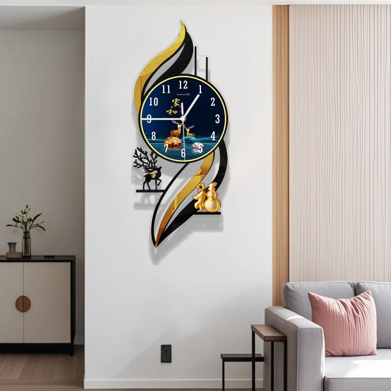 Artistic Wall Clock, Digital Luxury Quartz Clock, Wall Decoration for Restaurants and Home, Design Xenomorph