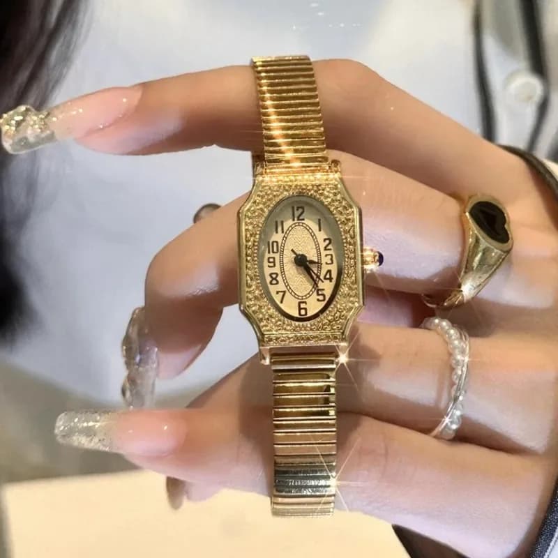 Orologio da polso al quarzo con cinturino in oro da donna vintage, piccolo quadrante rettangolare inciso, adatto per regali di compleanno da donna