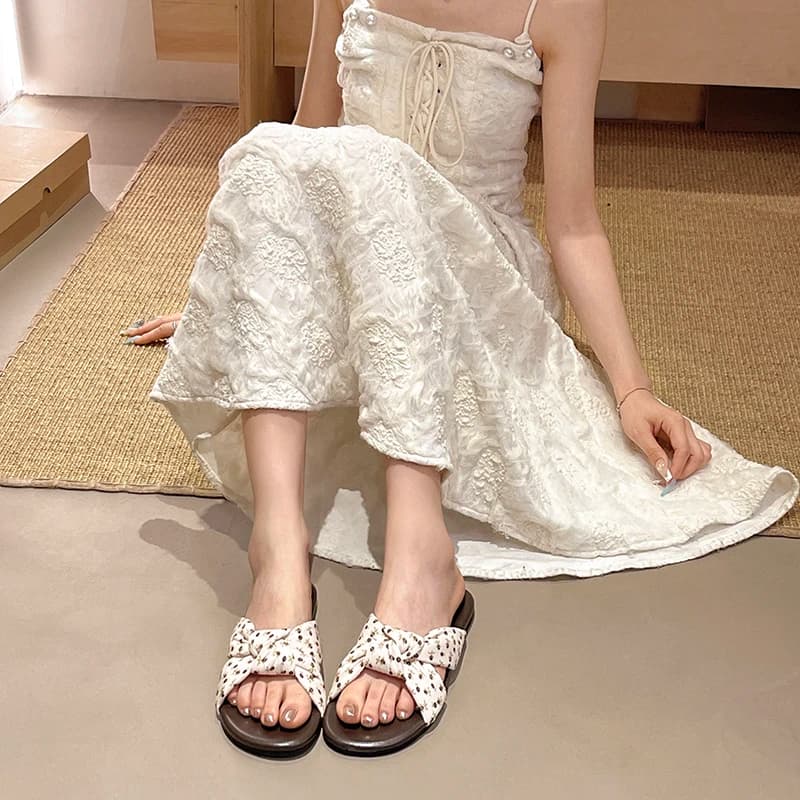 Nuove Ciabatte Estive Eleganti con Punta Quadrata, Motivo a Pois e Farfalla, Suola Spessa, Sexy e alla Moda, Comode Scarpe da Donna Best Seller