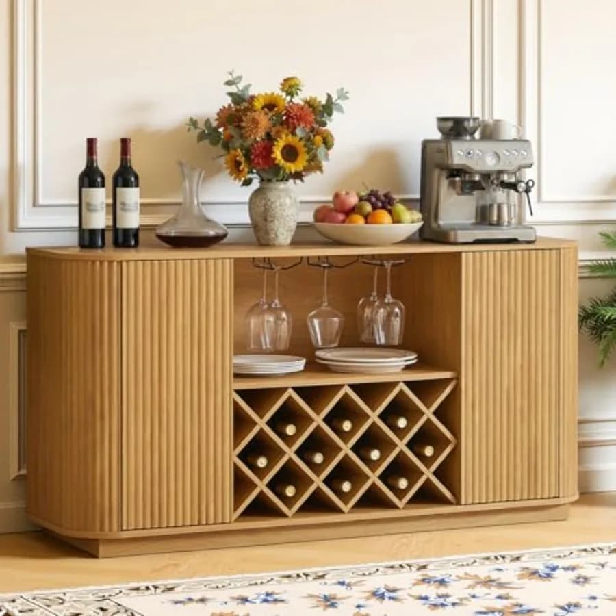 Mobile Bar per Vini con 58 Bottiglie, Credenza Boho Scanalata con Portabicchieri e Portabottiglie, Buffet Rustico
