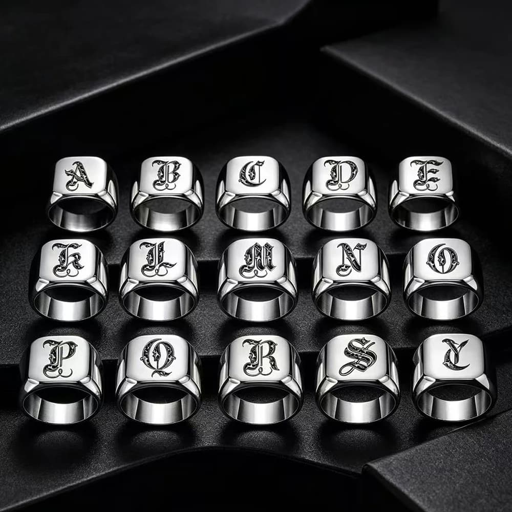 Anello Personalizzato con Iniziale Incisa da A a Z, in Acciaio Inossidabile, Finitura Lucida, Regalo, Taglia USA