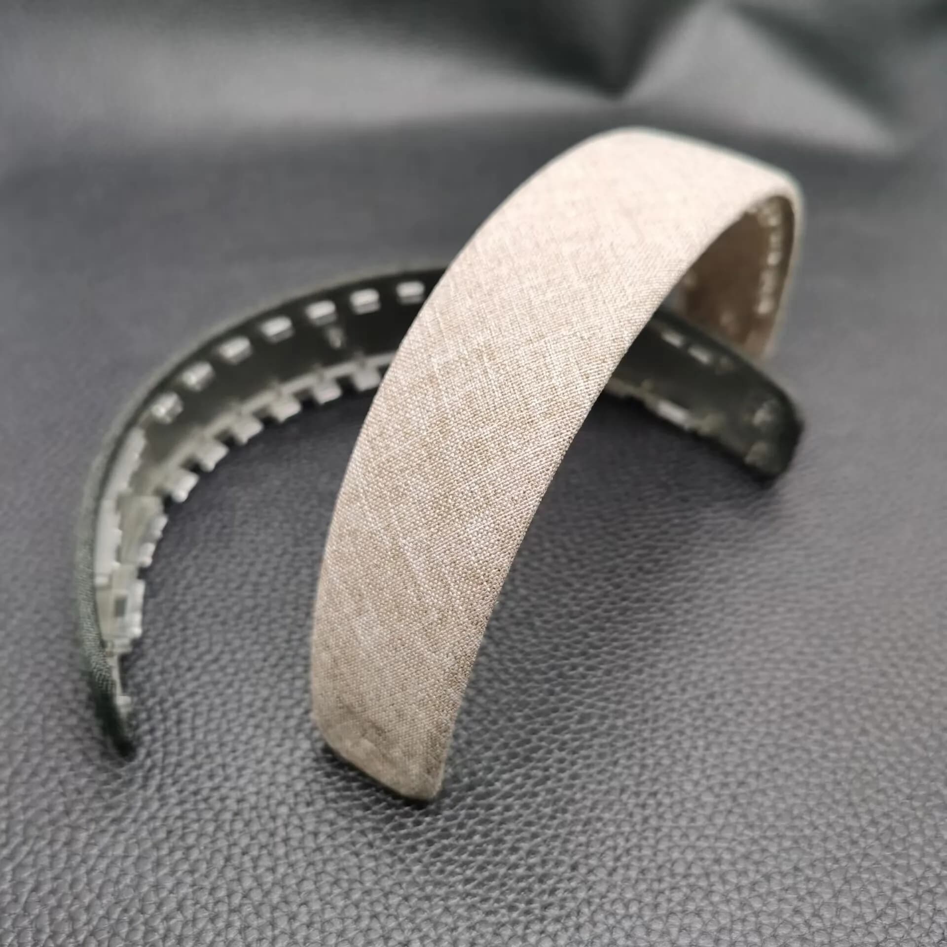 Pezzi di ricambio per staffa per fascia Momentum4 per cuffie Sennheiser Momentum 4 Parti di riparazione per fascia per testa di ricambio in plastica superiore