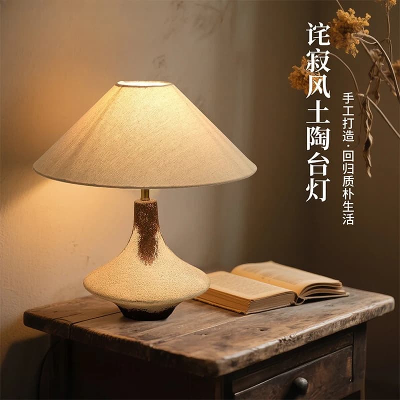 Lampada da tavolo in ceramica stile giapponese Wabi-Sabi Soggiorno Camera da letto Comodino Studio Hotel Homestay Lampada da scrivania vintage in tessuto di design
