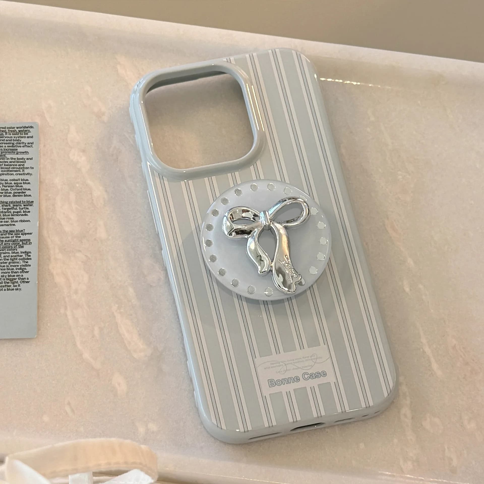Custodia morbida per telefono con staffa bowknot in nastro 3D a strisce blu coreane per iPhone 16 15 14 13 12 Pro Max Custodia protettiva antiurto