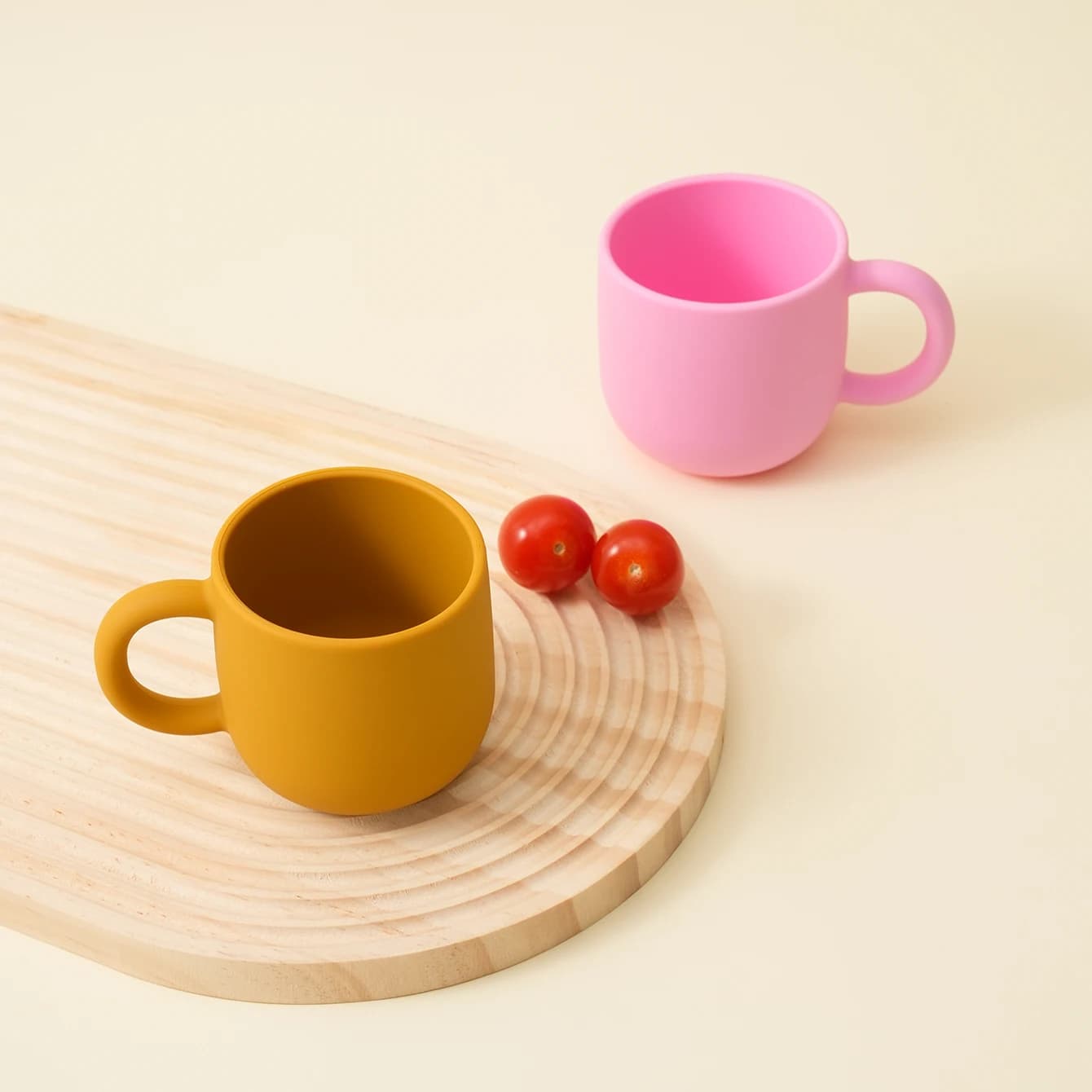 1 pz tazza per bambini in silicone stoviglie per bambini portatili tazze per bambini con manico singolo bottiglia d'acqua per bambini di colore puro regalo per baby shower