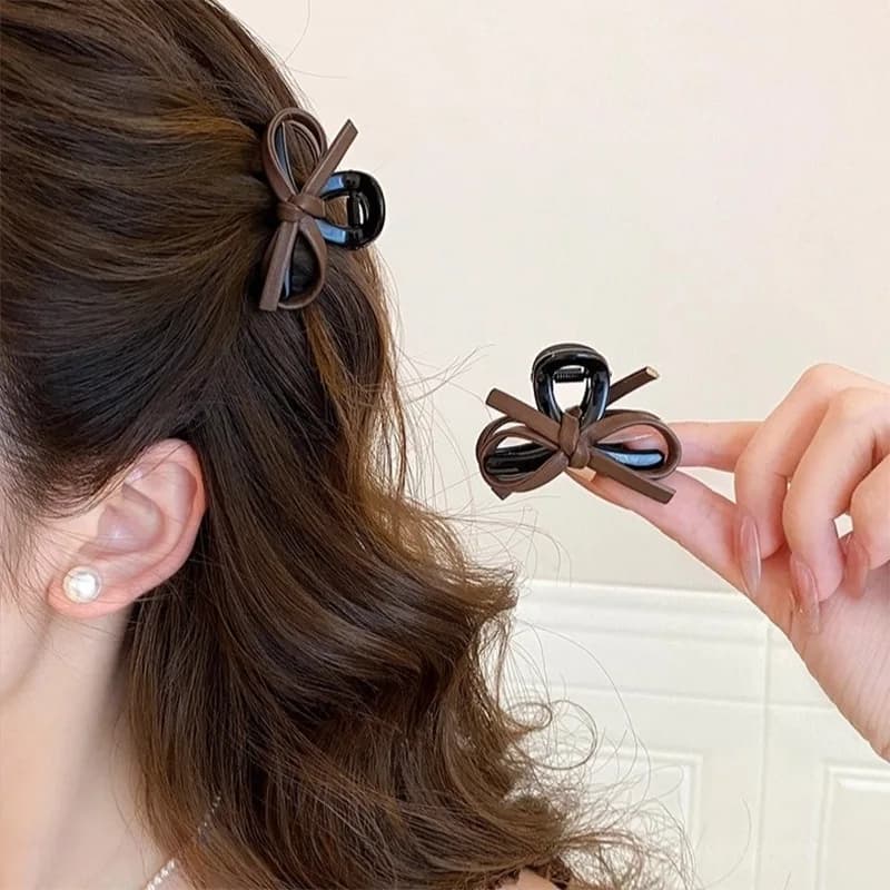 Mini fermaglio per capelli semi-up regolabile con fiocco – Clip di squalo chic per donna, elegante creatore di panini semi-up con abbellimento di cristalli