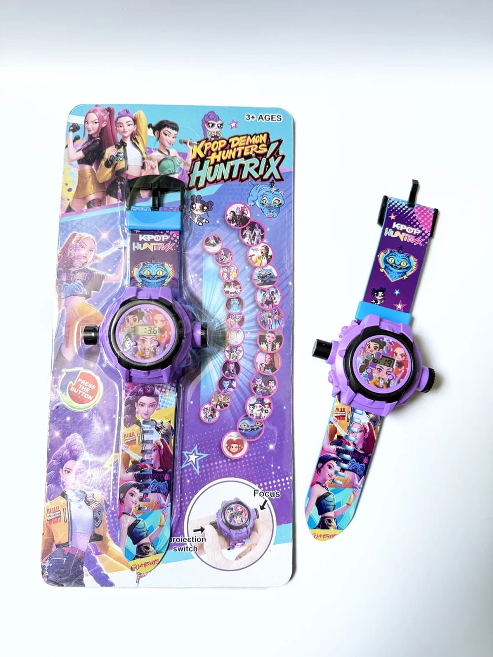 Nuovo orologio elettronico K-POP per ragazze, giocattoli per bambini, orologi da polso con proiettore, luce multifunzionale, braccialetto, regali di compleanno, giocattoli