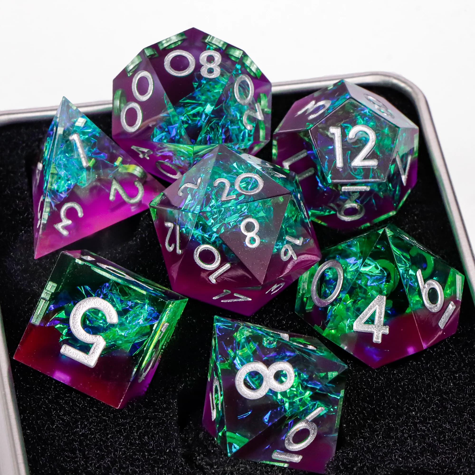 Set di dadi in resina Dadi con bordo affilato Set di dadi D&D in resina fatti a mano per regali di Dungeons e Dragons Dadi digitali D20