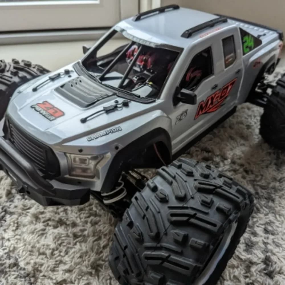 Blocco fibbia fissa AR con clip per corpo in gomma da 4 pezzi 390178 Per 1/7 1/8 ARRMA Mojave Limitless Typhon Kraton RC Auto