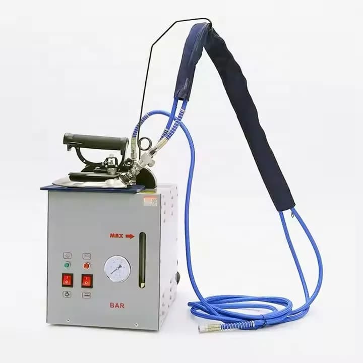 Ferro da Stiro Industriale a Vapore 110V con Caldaia Completa da 4L, Stiratrice Elettrica per Vestiti