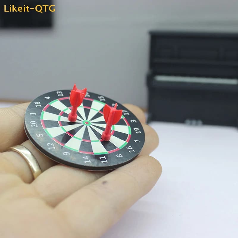 NUOVO Set di Freccette in Miniatura per Casa delle Bambole, Gioco di Freccette, Accessori per Decorazione Casa delle Bambole, Gioco di Ruolo