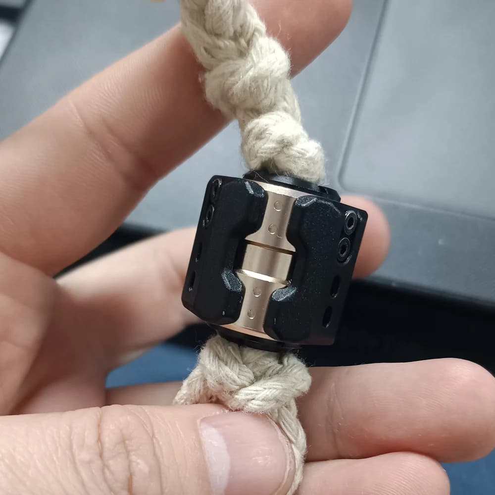 EDC Fidget Spinner Coltello Ciondolo Alleviare Lo Stress Per Adulti Alleviare Lo Stress Spinning In Metallo Attenzione Deficit Iperaattività Disturbo Giocattolo