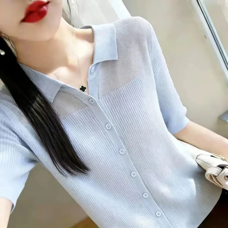 Polo da donna a maniche corte in maglia, con bottoni, sottile, traforata, casual