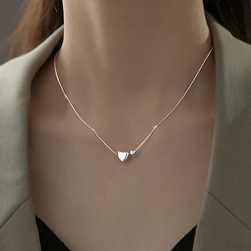 Commercio all'ingrosso di Dropshipping del regalo dei gioielli della ragazza delle donne geometriche eleganti della sfera di amore del cuore semplice della collana dell'argento sterlina 925