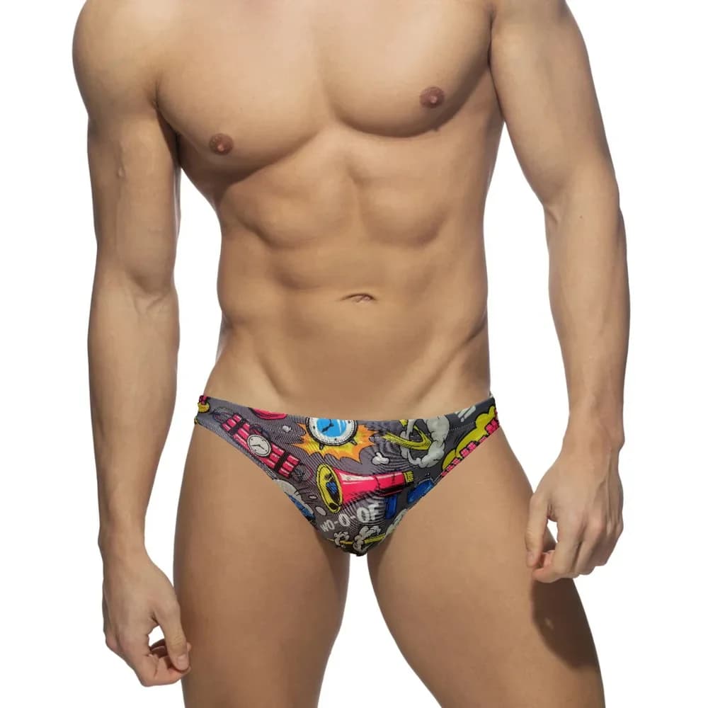 Costumi da bagno da uomo Slip bikini da bagno Costumi da bagno Maschile Moda sexy Beach Board Pantaloncini da surf Costume da bagno Vita bassa con coulisse Estate