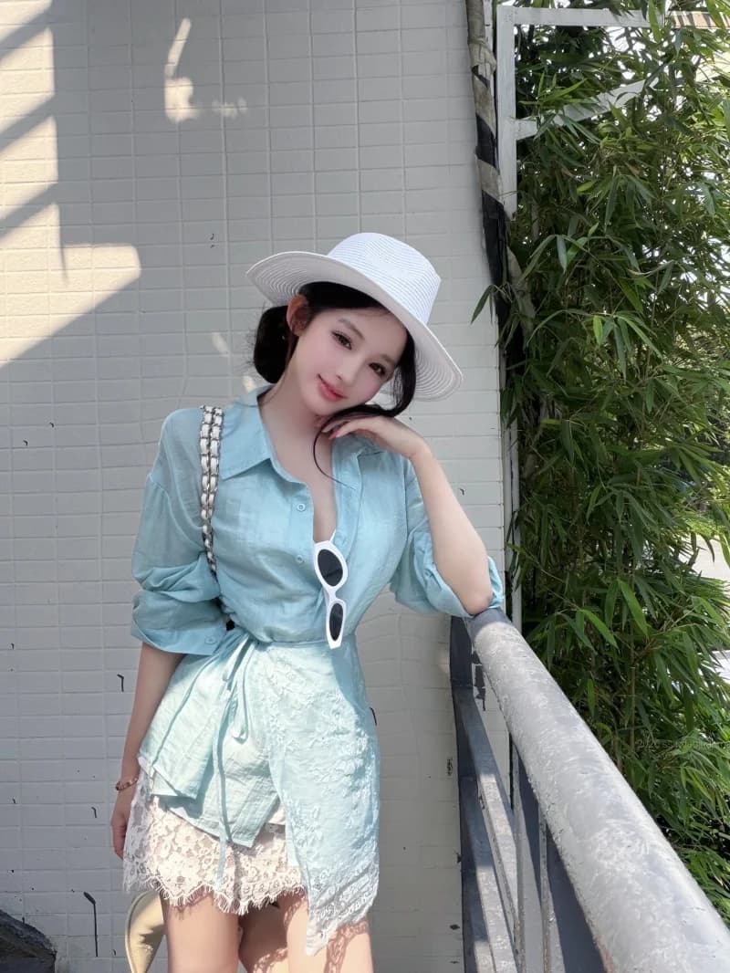 Elegant Long Sleeve Lace Trim Halter Neck Summer Shirt And Short Skirt Two Piece Set Women's Fashionable Ensemble High Waist