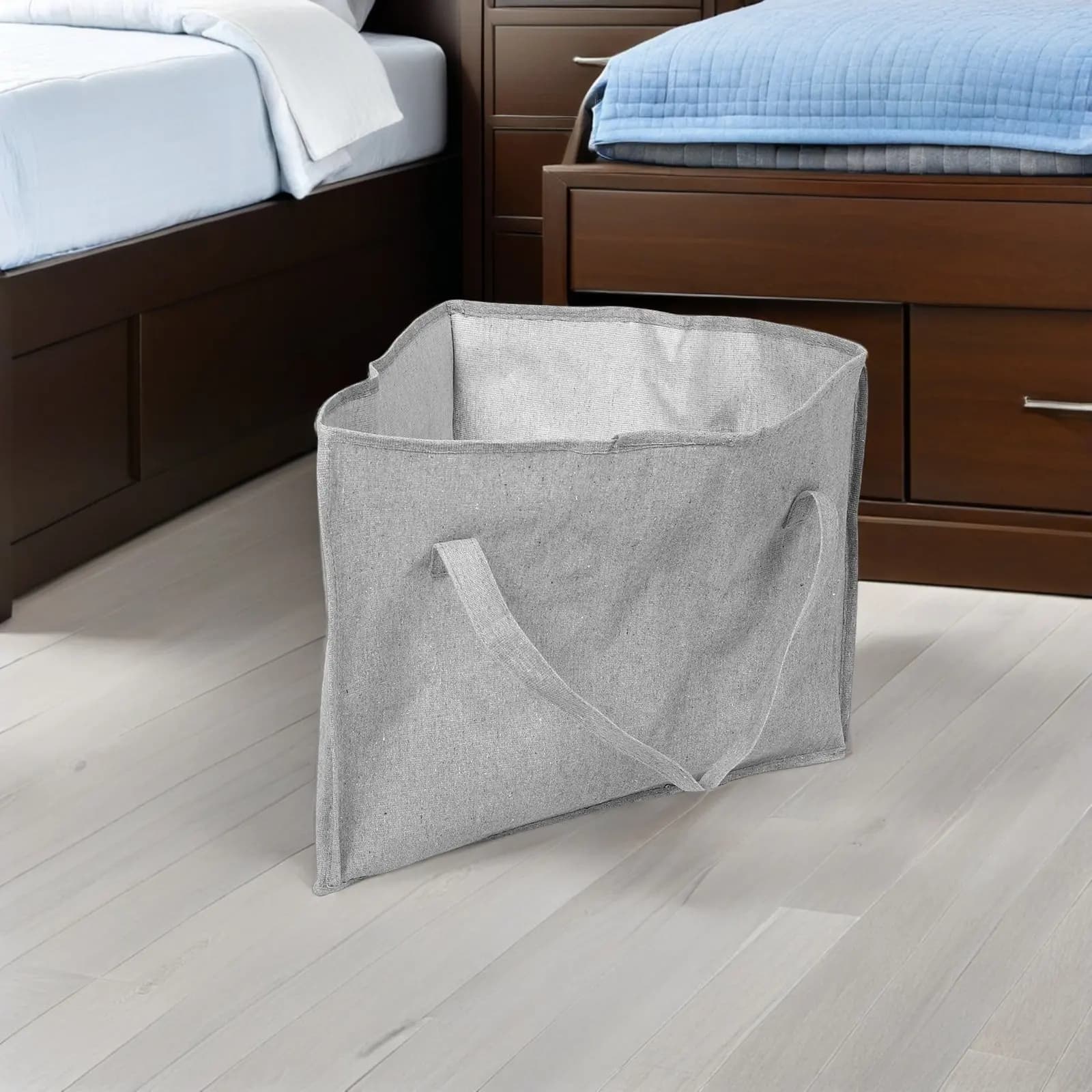 Organizer Triangle Folder for Wardrobe, Fabric Storage Bag with Manici, Spacious Basket for Dormitory and Laundry