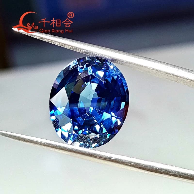 Creato in laboratorio coltivato in zaffiro azzurro di forma ovale con corindone, pietra preziosa trasparente, taglio tailandese per la creazione di gioielli