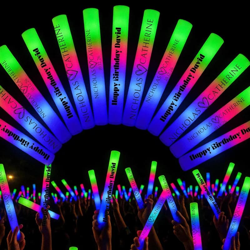 10/20/30/40/50/60pcs Personalizzabili Colorati RGB LED Glow Sticks Glow Foam Stick Matrimonio Halloween Decorazione della festa di Natale