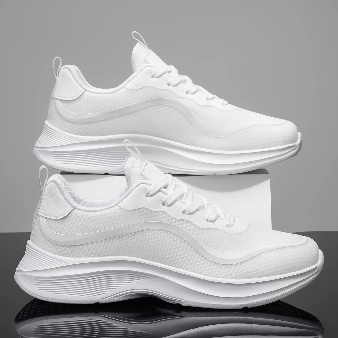 2026 Trend Men Sneakers Summer Mesh Breathable Anti Slip Couple Casual Running Hiking Athletic Tennis Walking Shoes