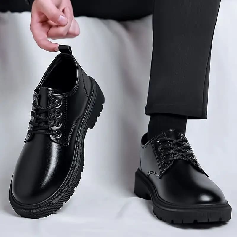 Nuove Scarpe da Lavoro Primaverili per Chef, Impermeabili, Antiscivolo, in Pelle Nera, Suola Robusta, Allacciate, Comode per Ufficio e Casual
