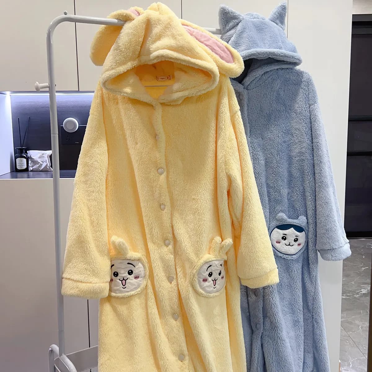 Anime Chiikawa Usagi Women Pajamas Flannel Hooded Bath Robe Yellow Cartoon Plush Thicken Long Sleepwear Kawaii Winter Homewear