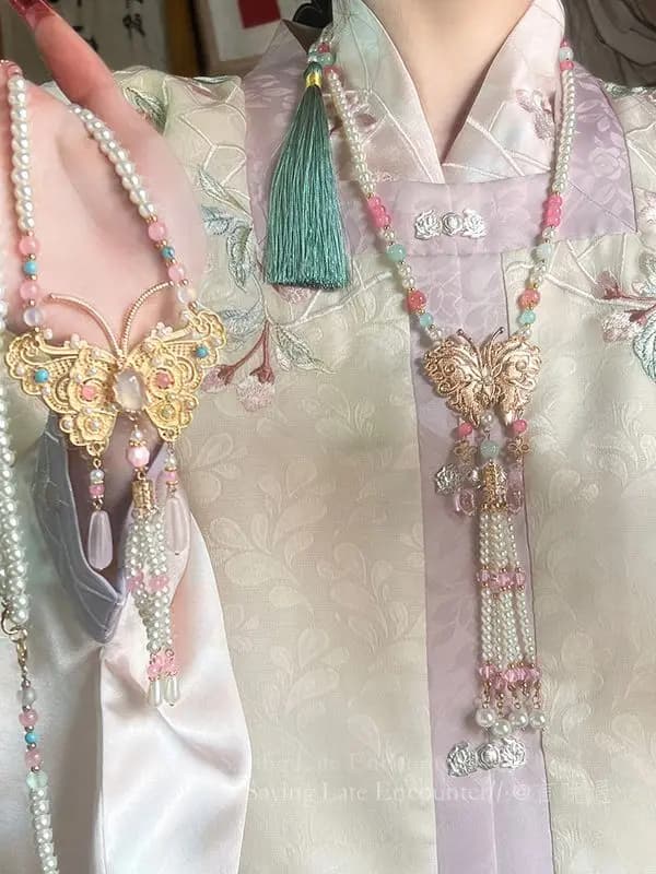 New Style Chinese niche New Style Long Neck Butterfly Neck Necklace Old Hanfu Horse Face Dress Cheongsam Accessories