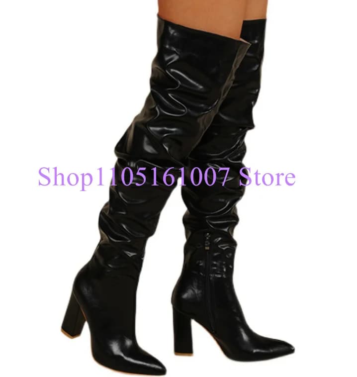 Stivali sopra il ginocchio da donna con tacco grosso in pelle nera Stivali lunghi da donna con punta a pieghe sexy Stivali da cavaliere alla moda Scarpe eleganti