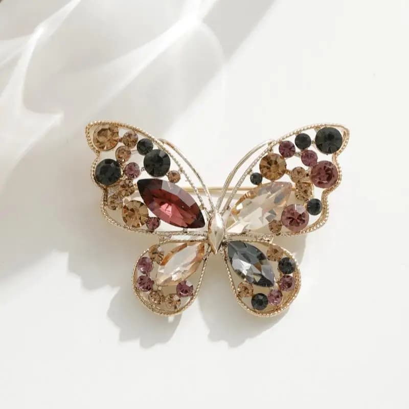 Trendy Hollowed-Out Rhinestone Butterfly Brooch For Women Insects Pins Badges Office Party Backpack Gifts Jewelry Accessories