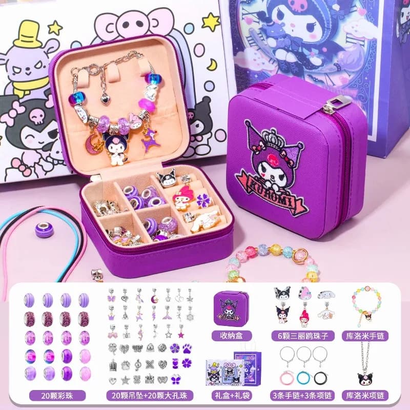Kit per Creare Braccialetti con Perline Sanrio Kuromi, Set Fai-da-Te per Bracciali e Collane, Regalo in Scatola Sorpresa con Charm My Melody e Cinnamoroll