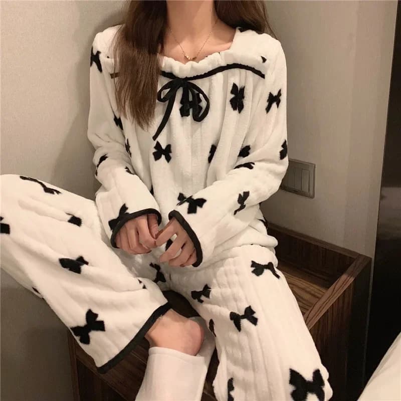 Pigiama in pile di corallo addensato Abbigliamento per la casa autunno inverno da donna Pantaloni lunghi a maniche lunghe Indumenti da notte comodi e traspiranti